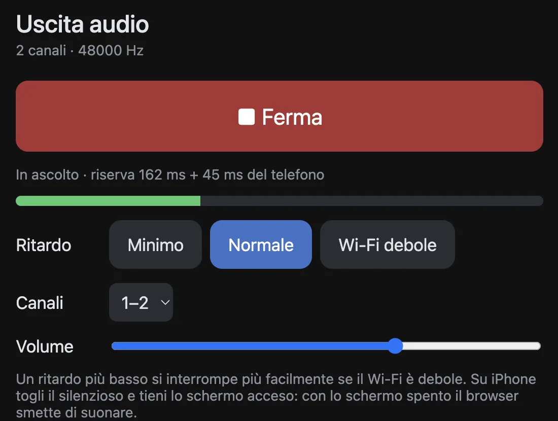 Pagina d'ascolto nel browser: pulsante Ferma, riserva di ascolto, scelta del ritardo, canali e volume